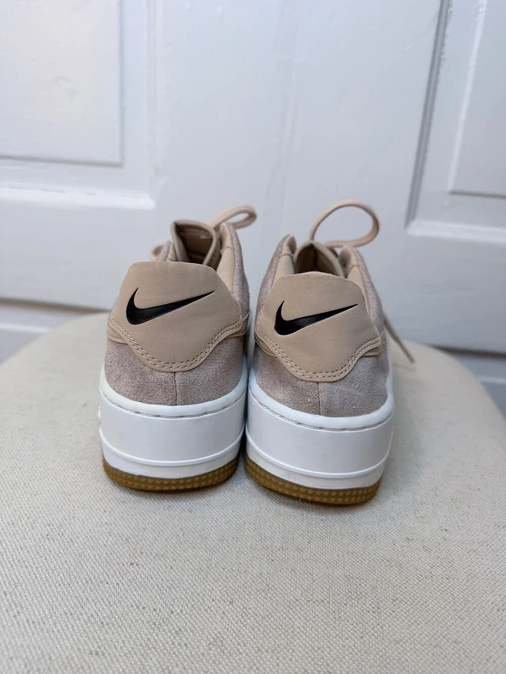 Nike Air Women's Size 7 Beige Suede Sneakers